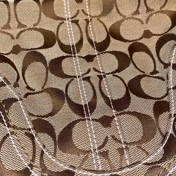 Coach Khaki Jacquard Signature Hobo 10073 - Picture 11 of 11